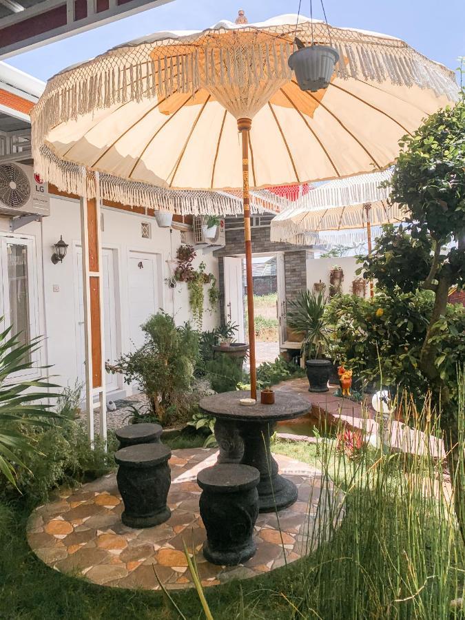 Tropical Paradiso Homestay Banyuwangi  Zewnętrze zdjęcie