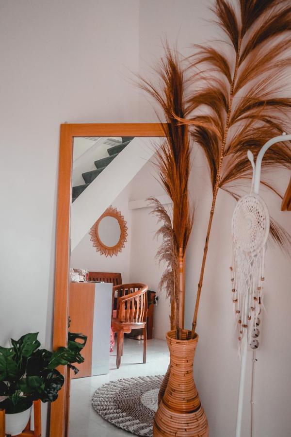 Tropical Paradiso Homestay Banyuwangi  Zewnętrze zdjęcie